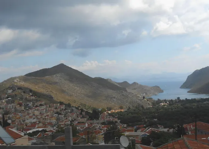 Sokratis شقة سيمي